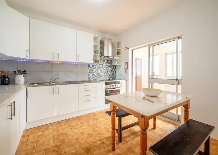 Guestready - Serene Escape Close To Aroeira Maison d'hôtes Lisboa