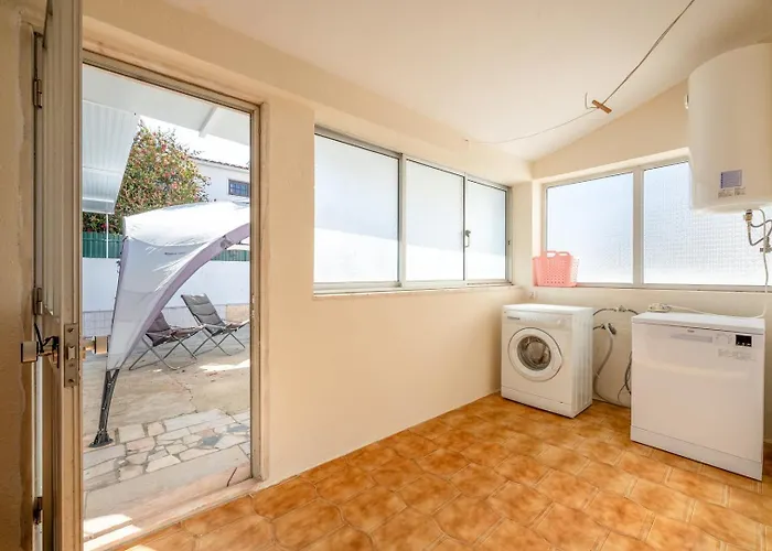 Pensjonat Guestready - Serene Escape Close To Aroeira