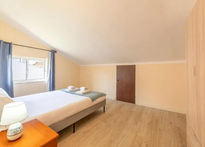 Guestready - Serene Escape Close To Aroeira Gasthuis 4*